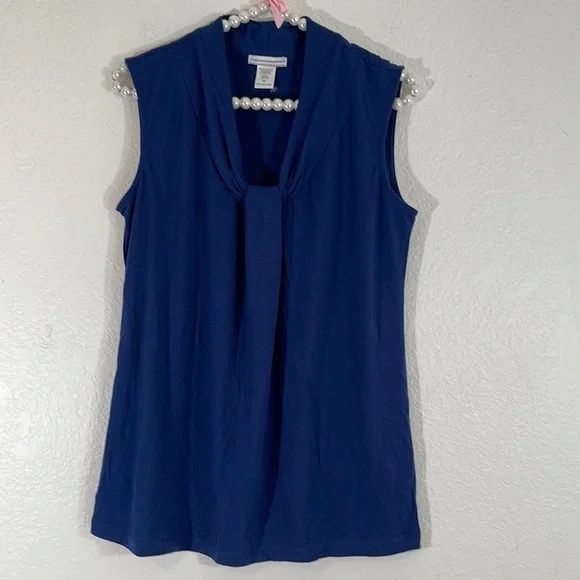 NEW YORK & COMPANY Sleeveless Knot-Front Design Blue Blouse Size Medium New - Picture 1 of 5